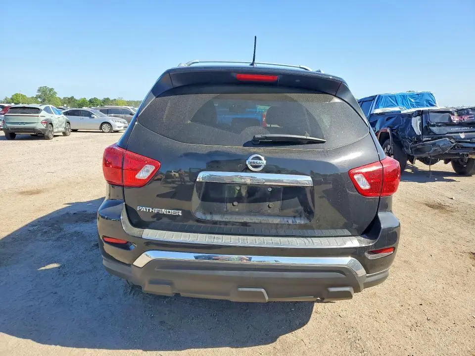 2017 NISSAN PATHFINDER S  