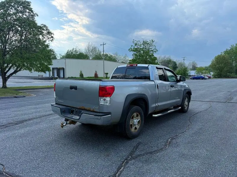 2013 TOYOTA TUNDRA DOUBLE CAB SR5  