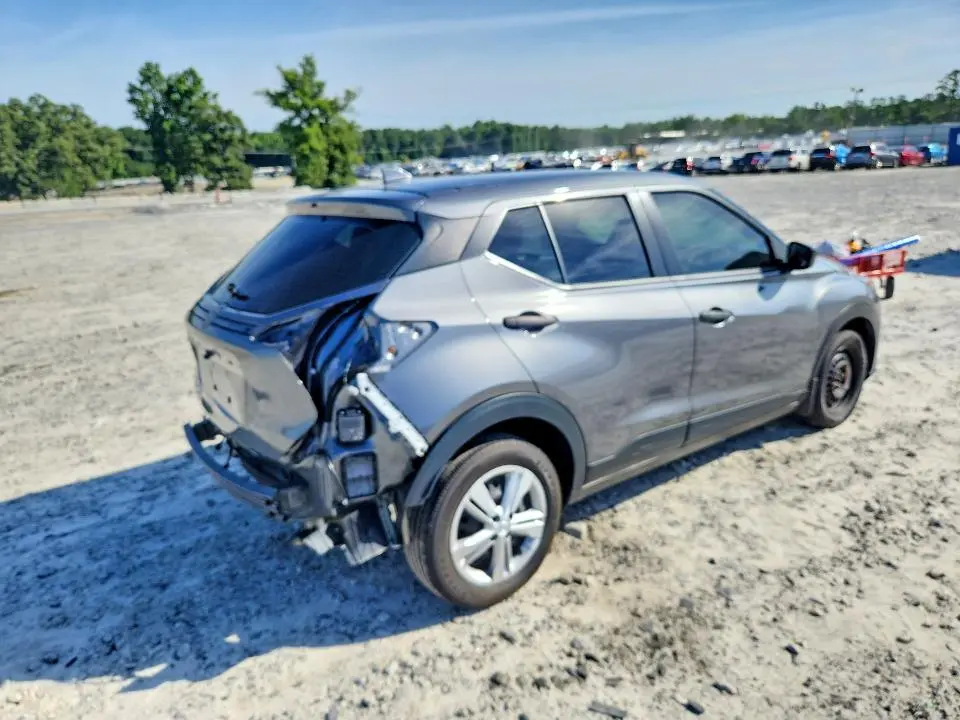2024 NISSAN KICKS S  