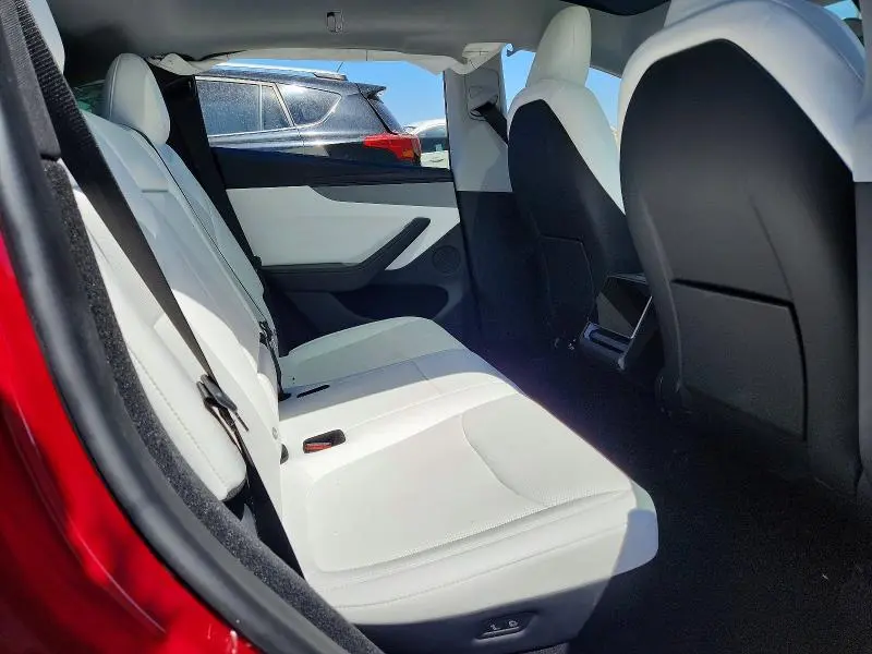 2026 TESLA MODEL Y   
