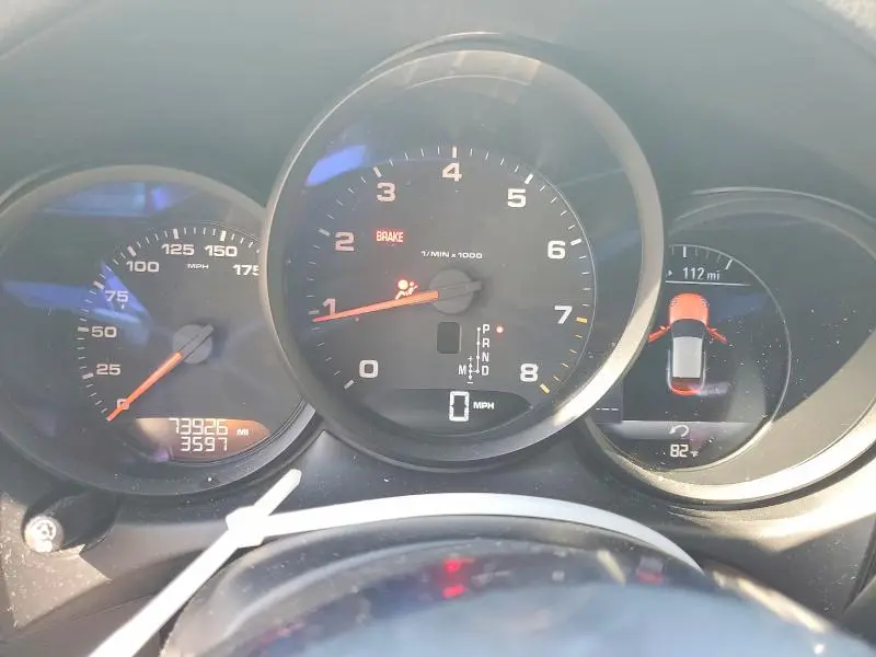 2018 PORSCHE MACAN   
