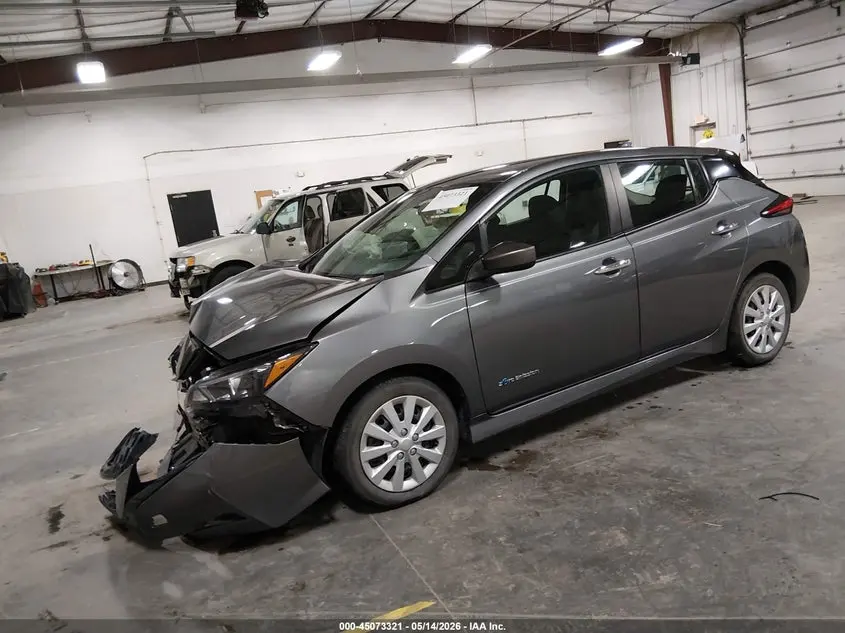 2018 NISSAN LEAF S