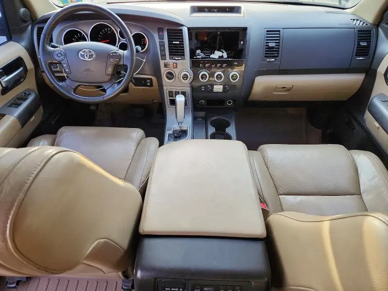 2010 TOYOTA SEQUOIA LIMITED  