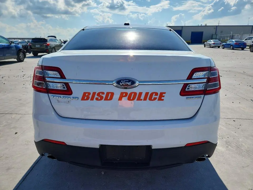 2018 FORD TAURUS SE  