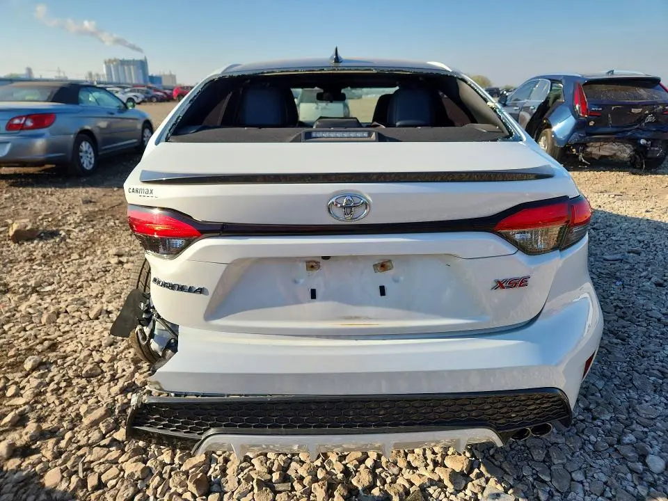 2021 TOYOTA COROLLA XSE  