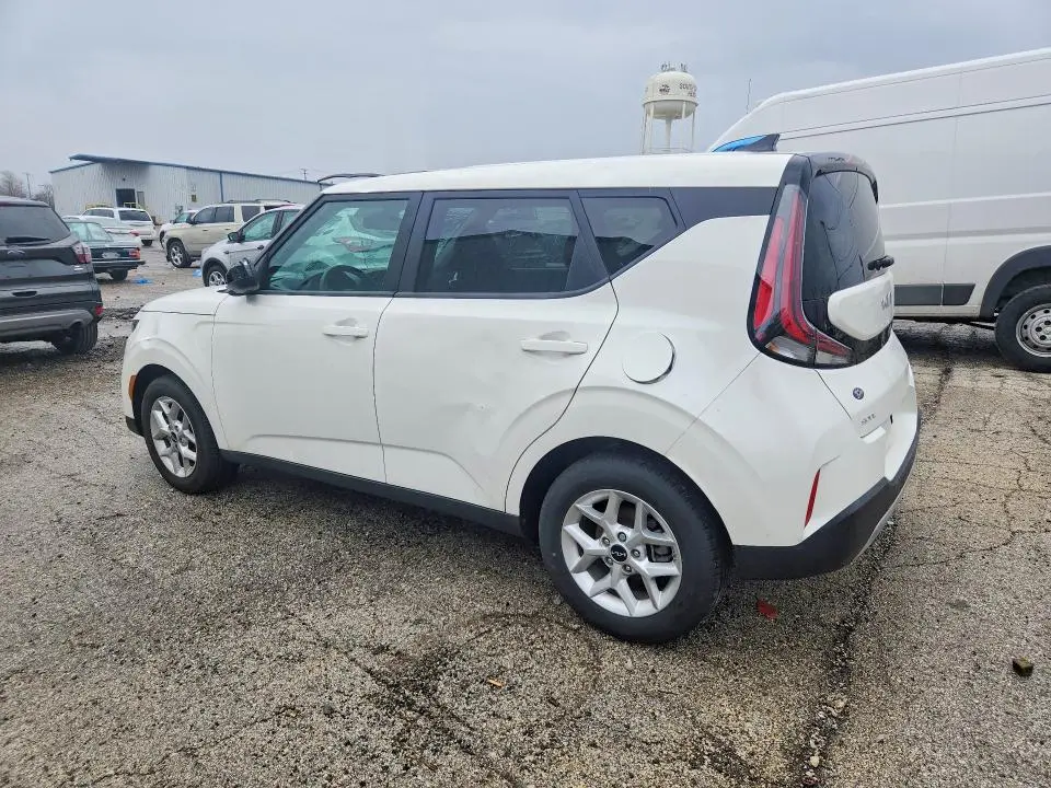 2025 KIA SOUL LX  