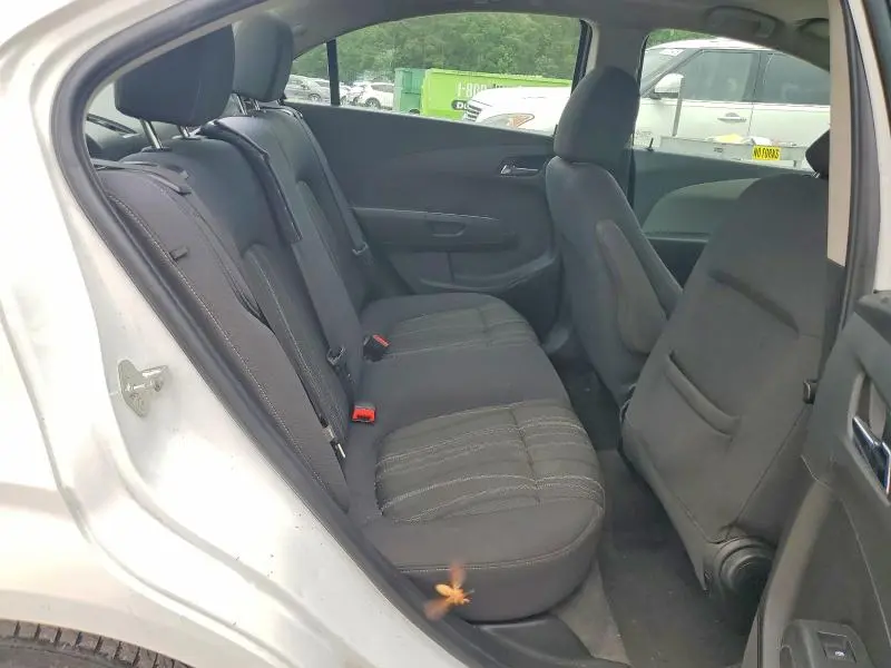 2015 CHEVROLET SONIC LT  