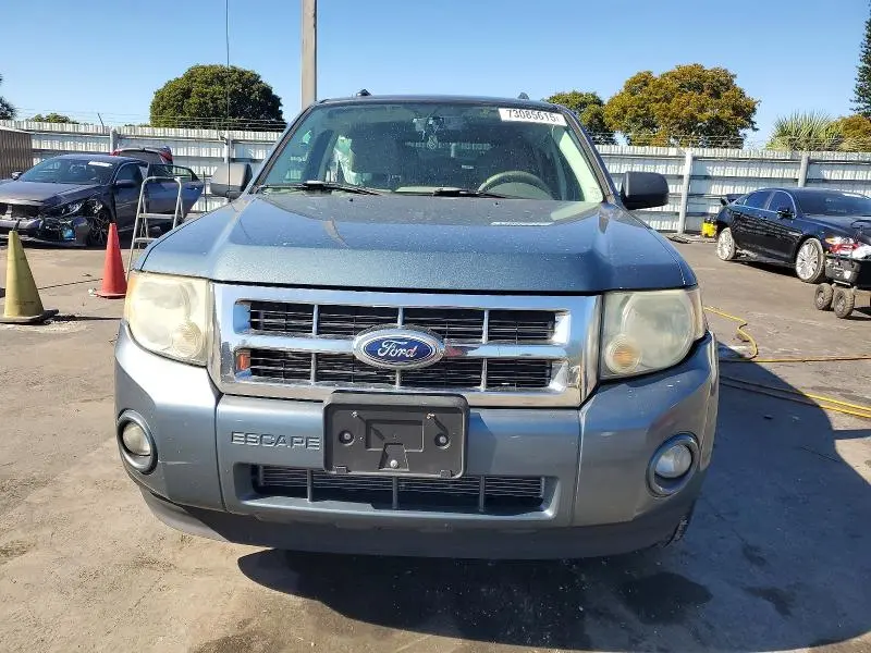 2010 FORD ESCAPE XLT  