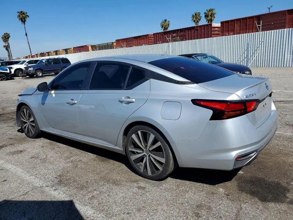 2020 NISSAN ALTIMA SR  