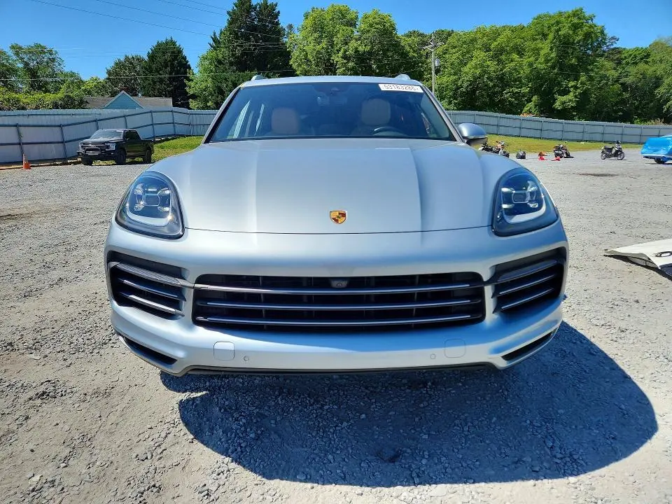2021 PORSCHE CAYENNE   