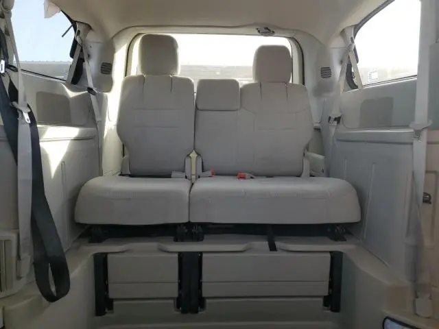 2014 DODGE GRAND CARAVAN SE  