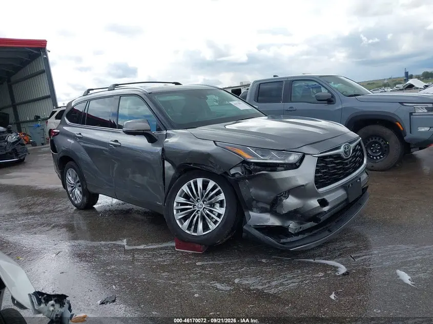 2026 TOYOTA HIGHLANDER HYBRID PLATINUM