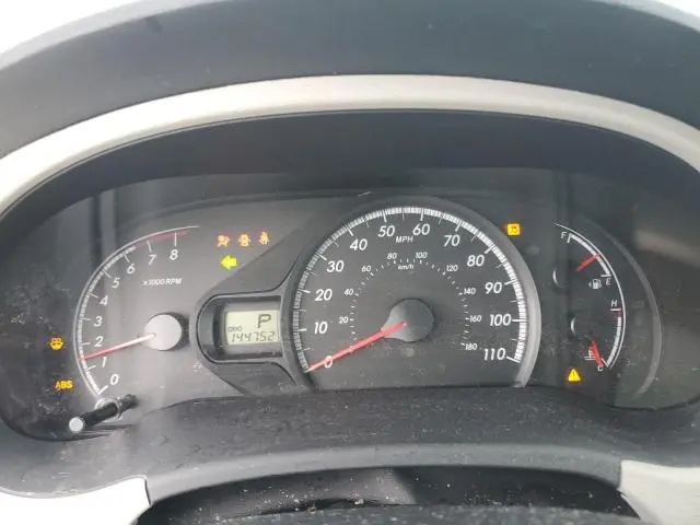 2013 TOYOTA SIENNA LE  
