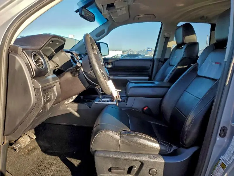 2017 TOYOTA TUNDRA DOUBLE CAB SR  
