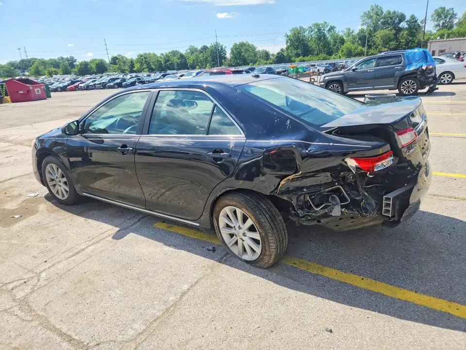 2014 TOYOTA CAMRY XLE  