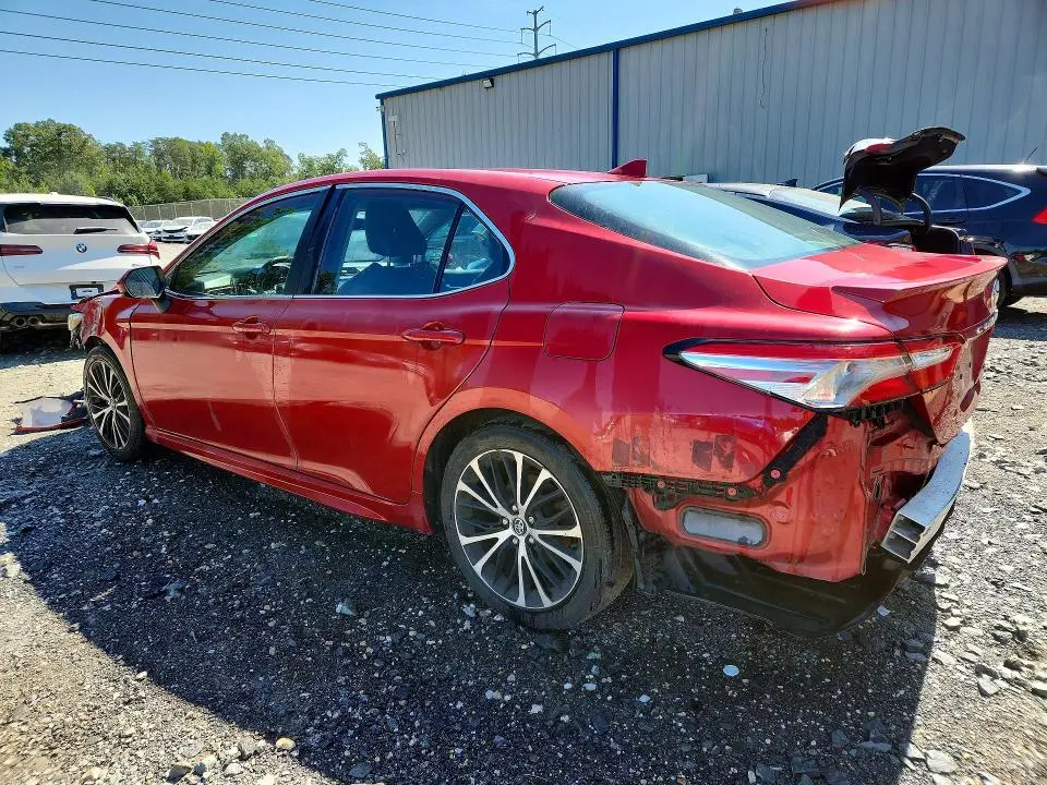 2020 TOYOTA CAMRY SE  