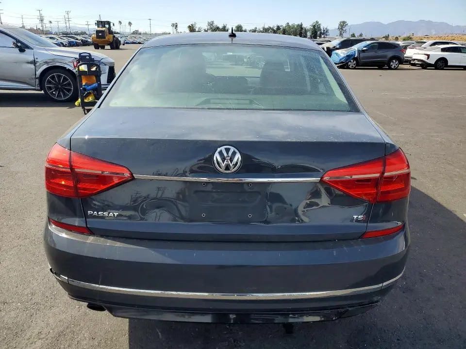 2016 VOLKSWAGEN PASSAT S  