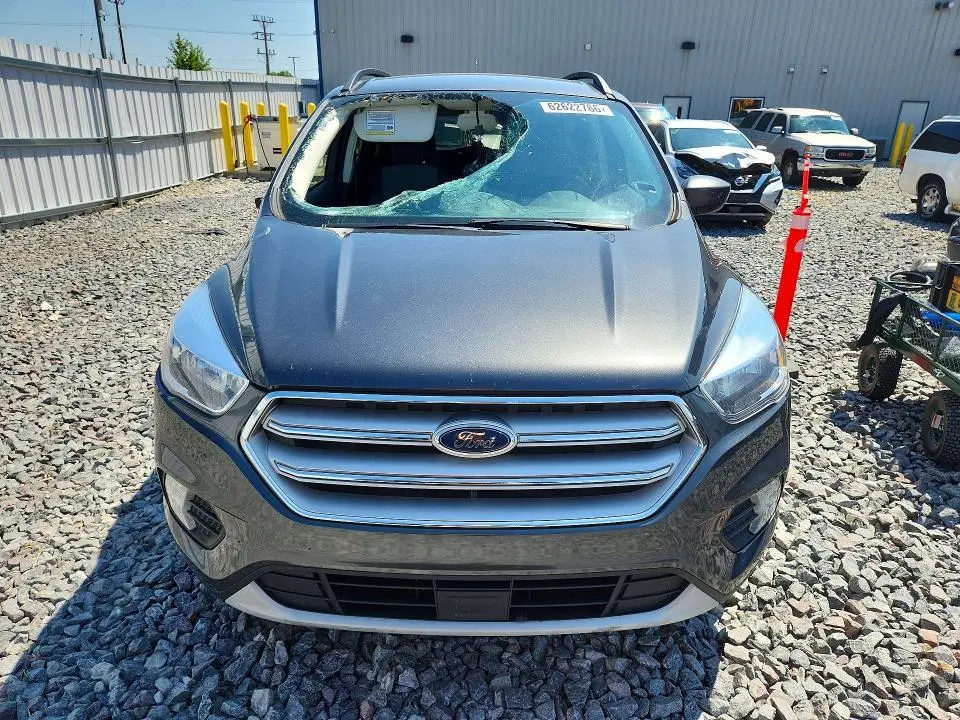 2018 FORD ESCAPE SE  