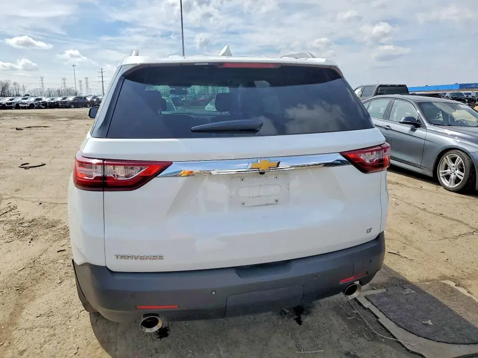 2018 CHEVROLET TRAVERSE LT  