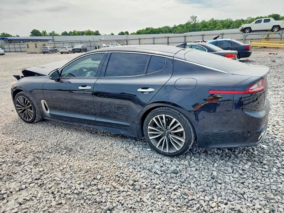 2018 KIA STINGER PREMIUM  