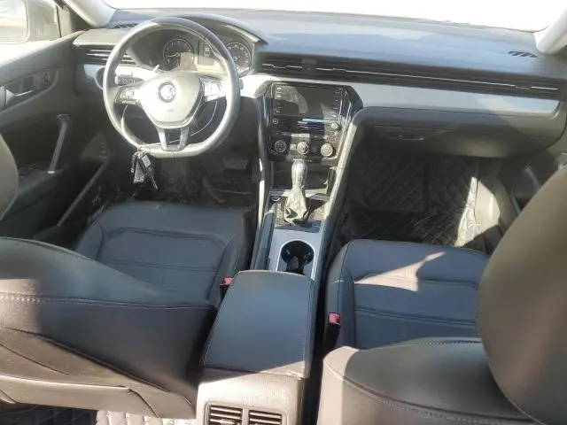 2021 VOLKSWAGEN PASSAT SE  