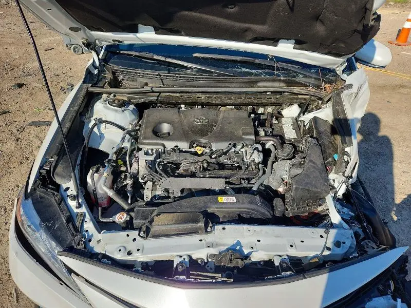 2023 TOYOTA CAMRY XLE  