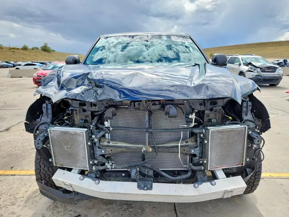 2023 TOYOTA TUNDRA SR5  