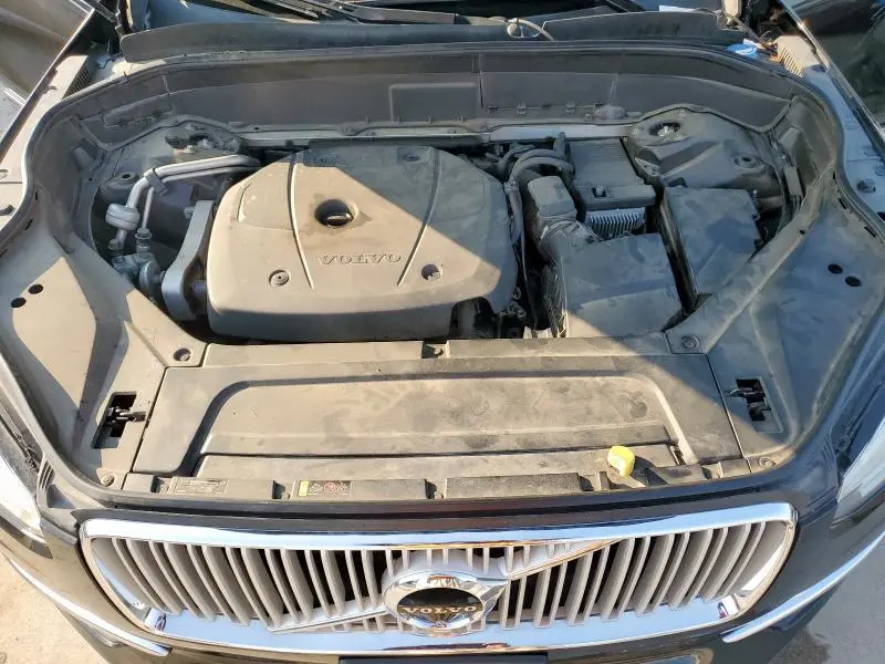 2016 VOLVO XC90 T6  