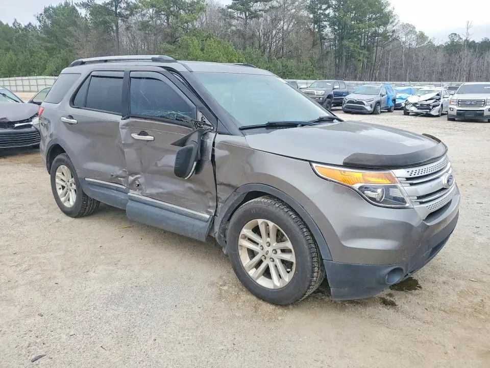 2013 FORD EXPLORER XLT  