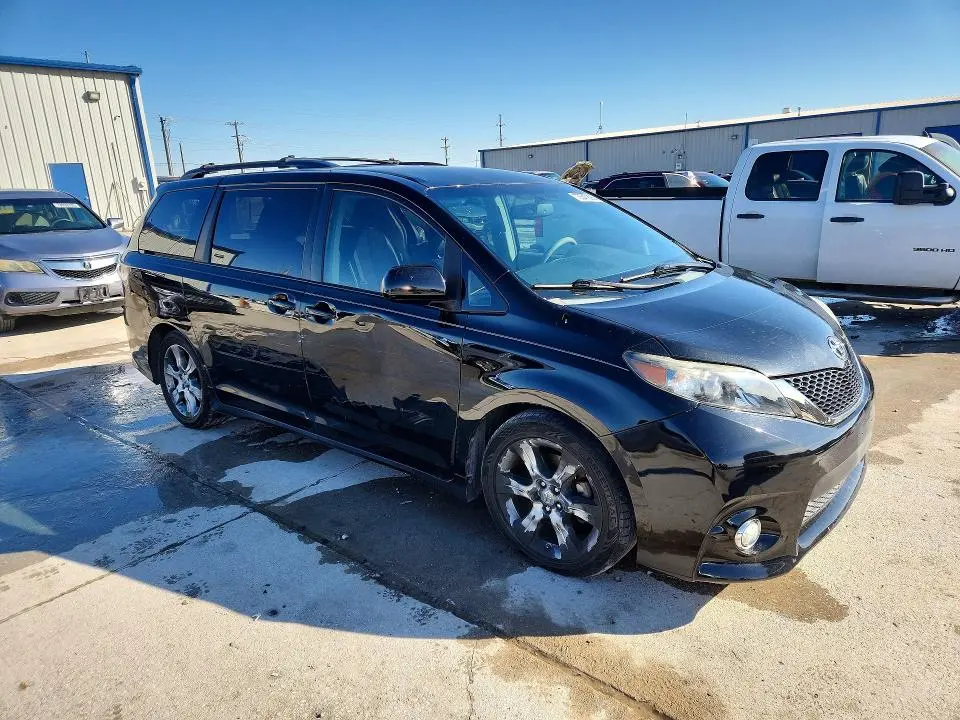 2012 TOYOTA SIENNA SPORT  