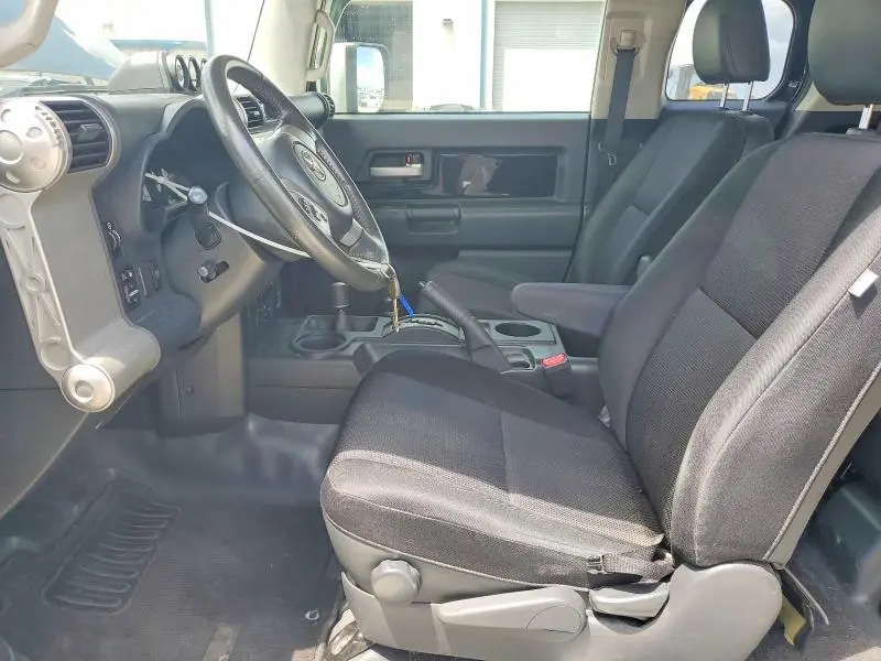 2010 TOYOTA FJ CRUISER BASE  