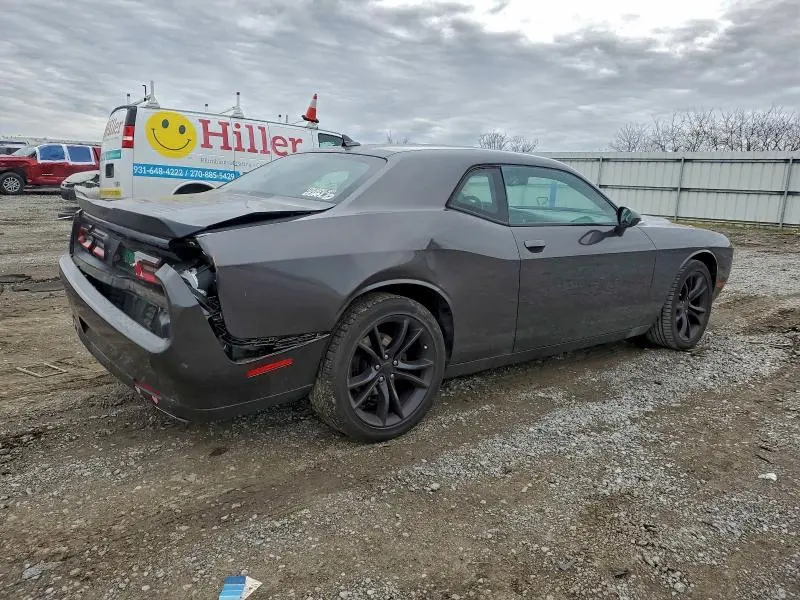 2016 DODGE CHALLENGER SXT  