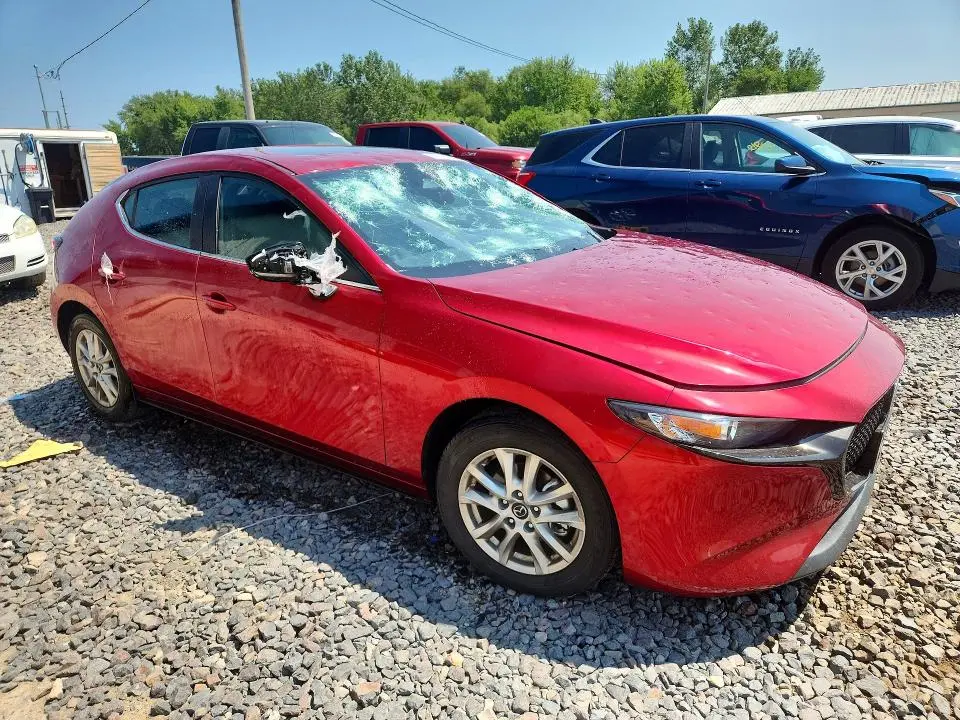 2025 MAZDA 3 PREFERRED  
