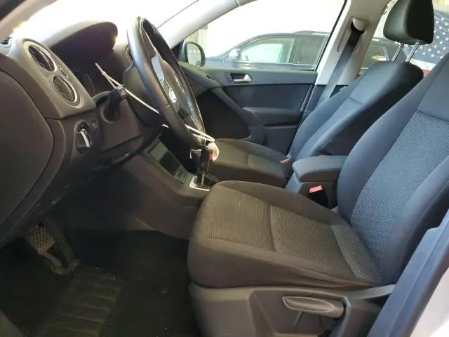 2015 VOLKSWAGEN TIGUAN S  