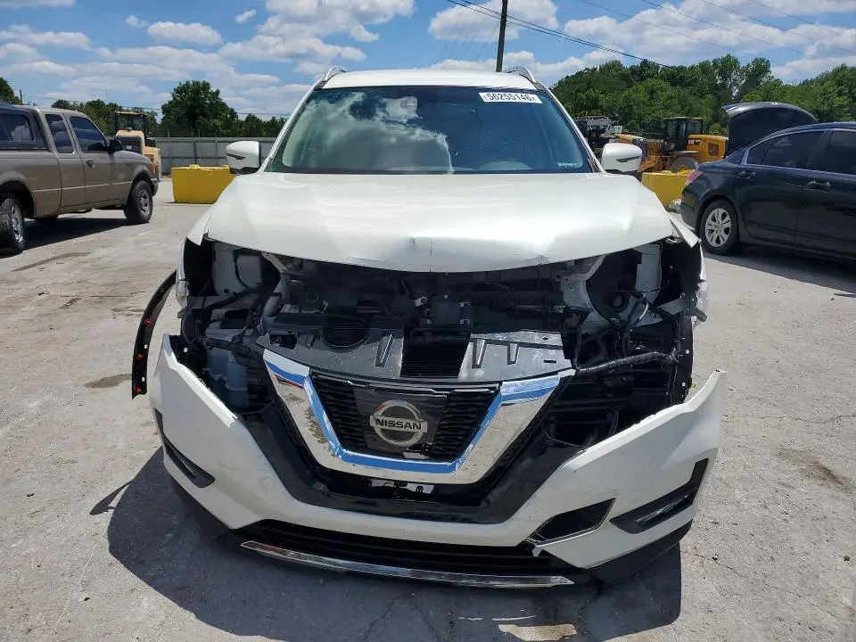2017 NISSAN ROGUE SL  