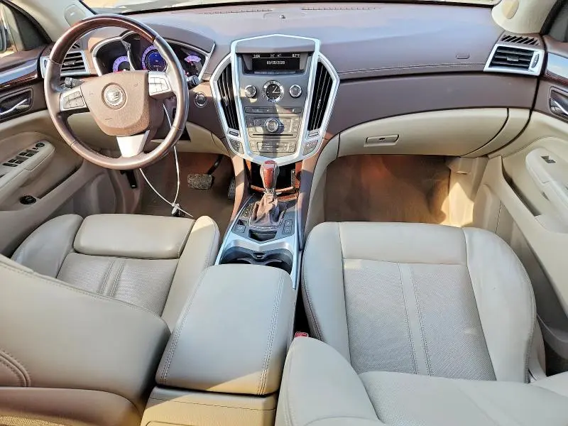 2011 CADILLAC SRX LUXURY COLLECTION  