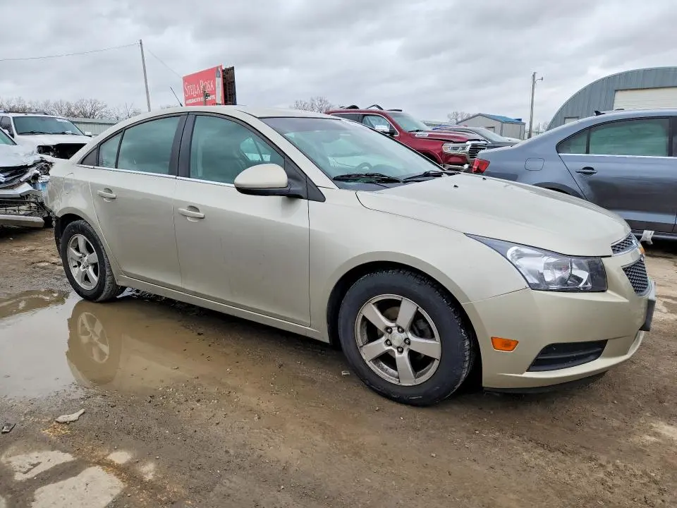 2014 CHEVROLET CRUZE LT  