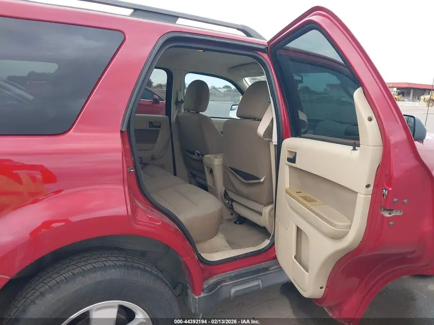 2010 FORD ESCAPE XLT