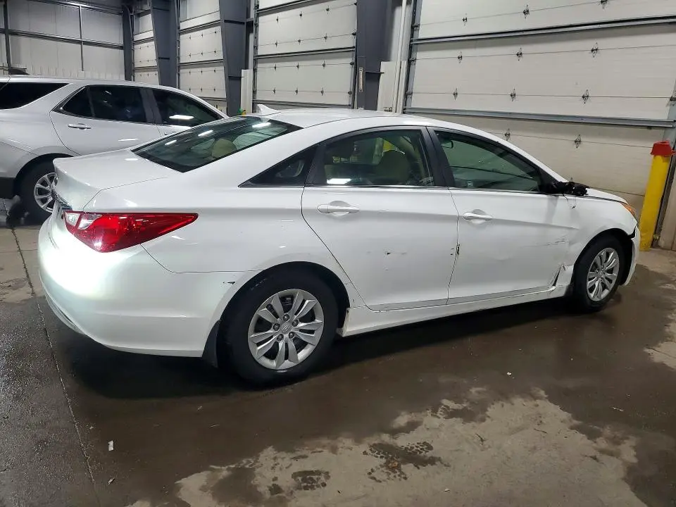 2011 HYUNDAI SONATA GLS  