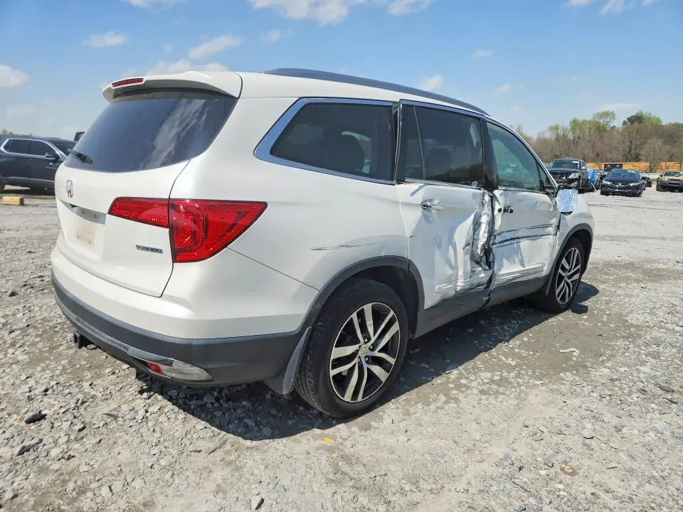 2017 HONDA PILOT TOURING  