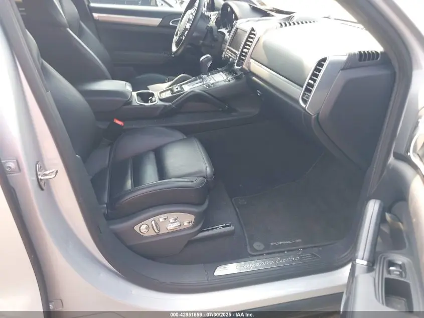 2012 PORSCHE CAYENNE TURBO