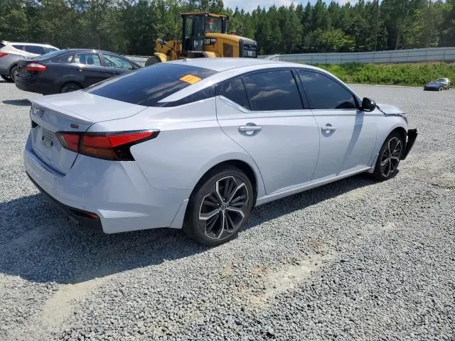 2023 NISSAN ALTIMA SR  
