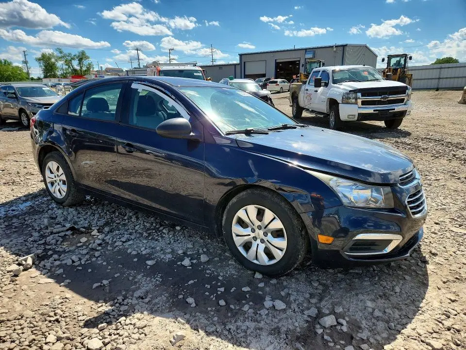 2015 CHEVROLET CRUZE LS  