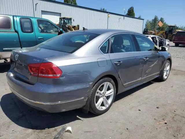 2015 VOLKSWAGEN PASSAT SE  