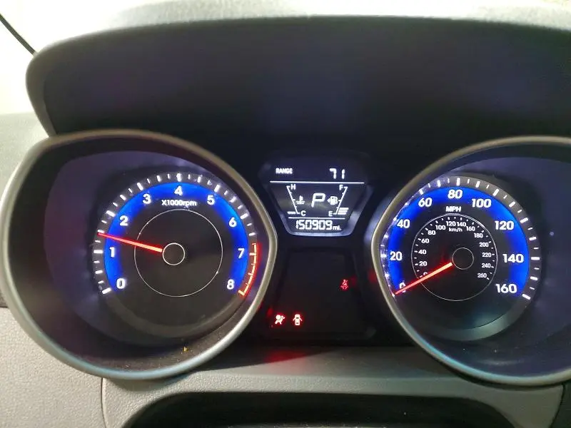 2014 HYUNDAI ELANTRA SE  