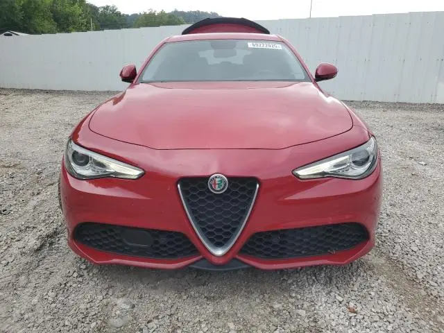 2017 ALFA ROMEO GIULIA TI  
