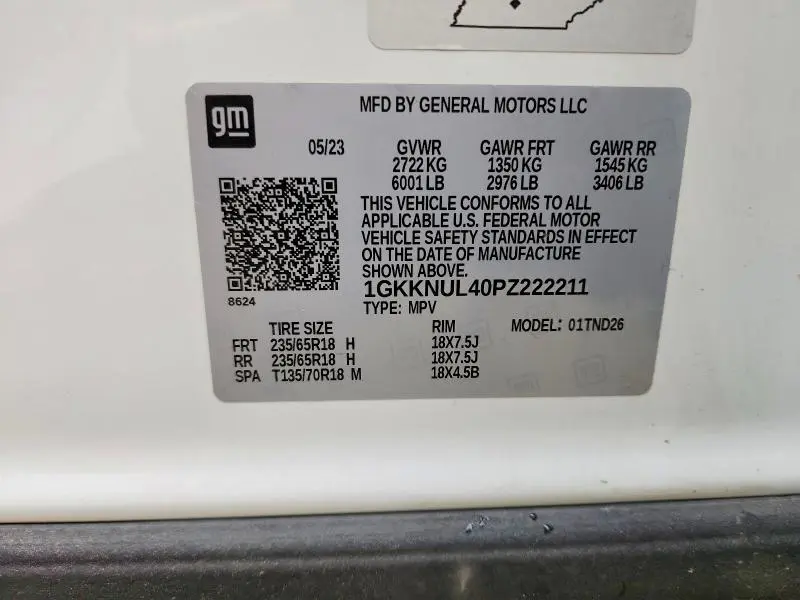 2023 GMC ACADIA SLT  