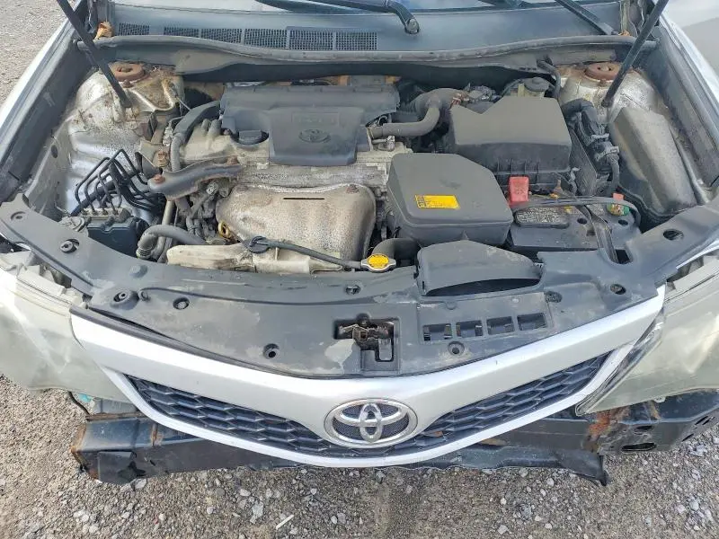 2014 TOYOTA CAMRY SE  
