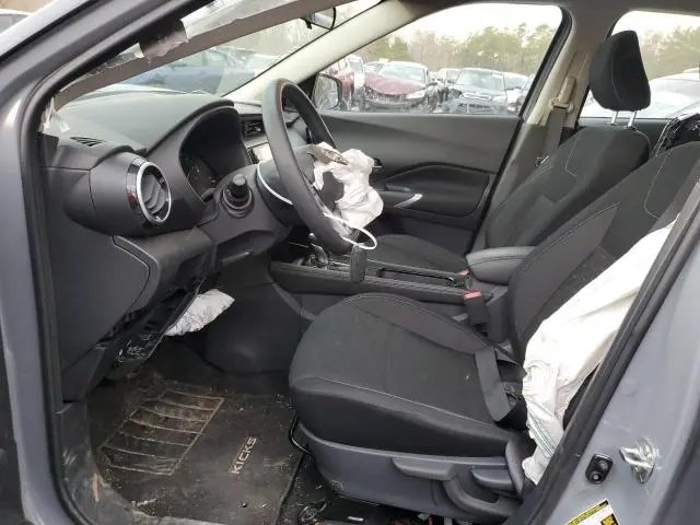 2024 NISSAN KICKS SV  