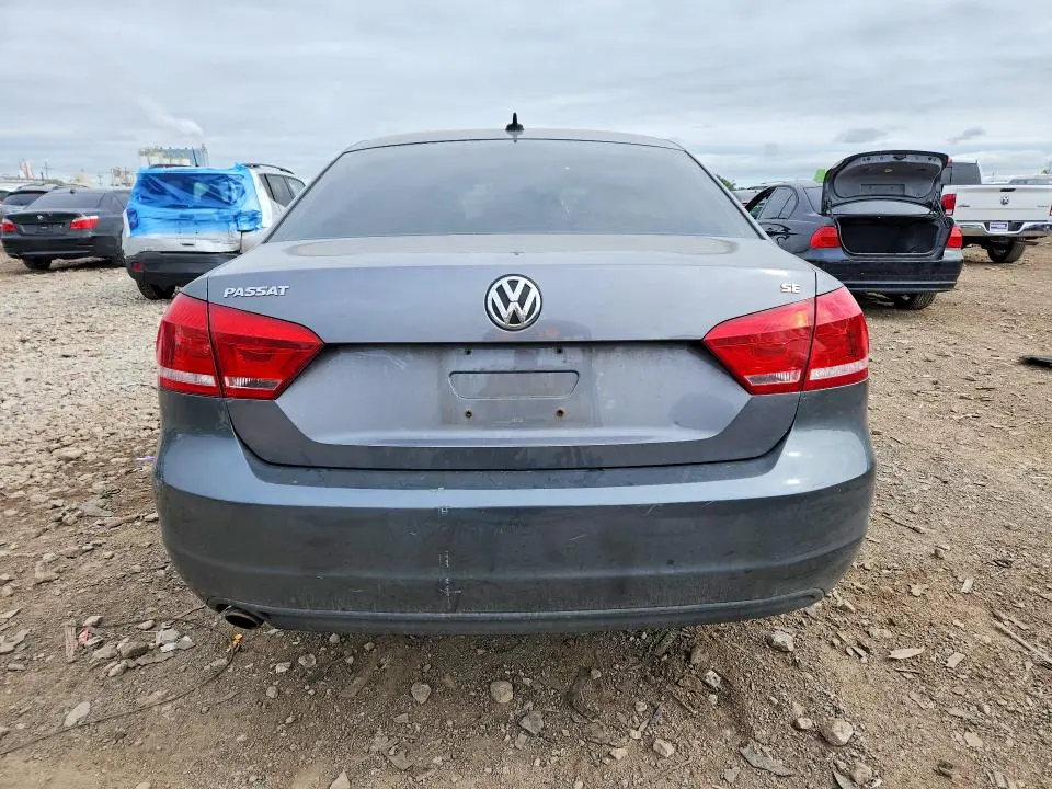 2012 VOLKSWAGEN PASSAT SE  